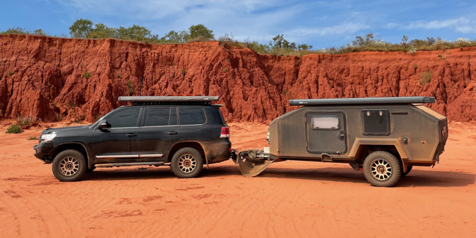 Mounting a Starlink Mini: Car, Caravan, or Not at All? SpaceTek