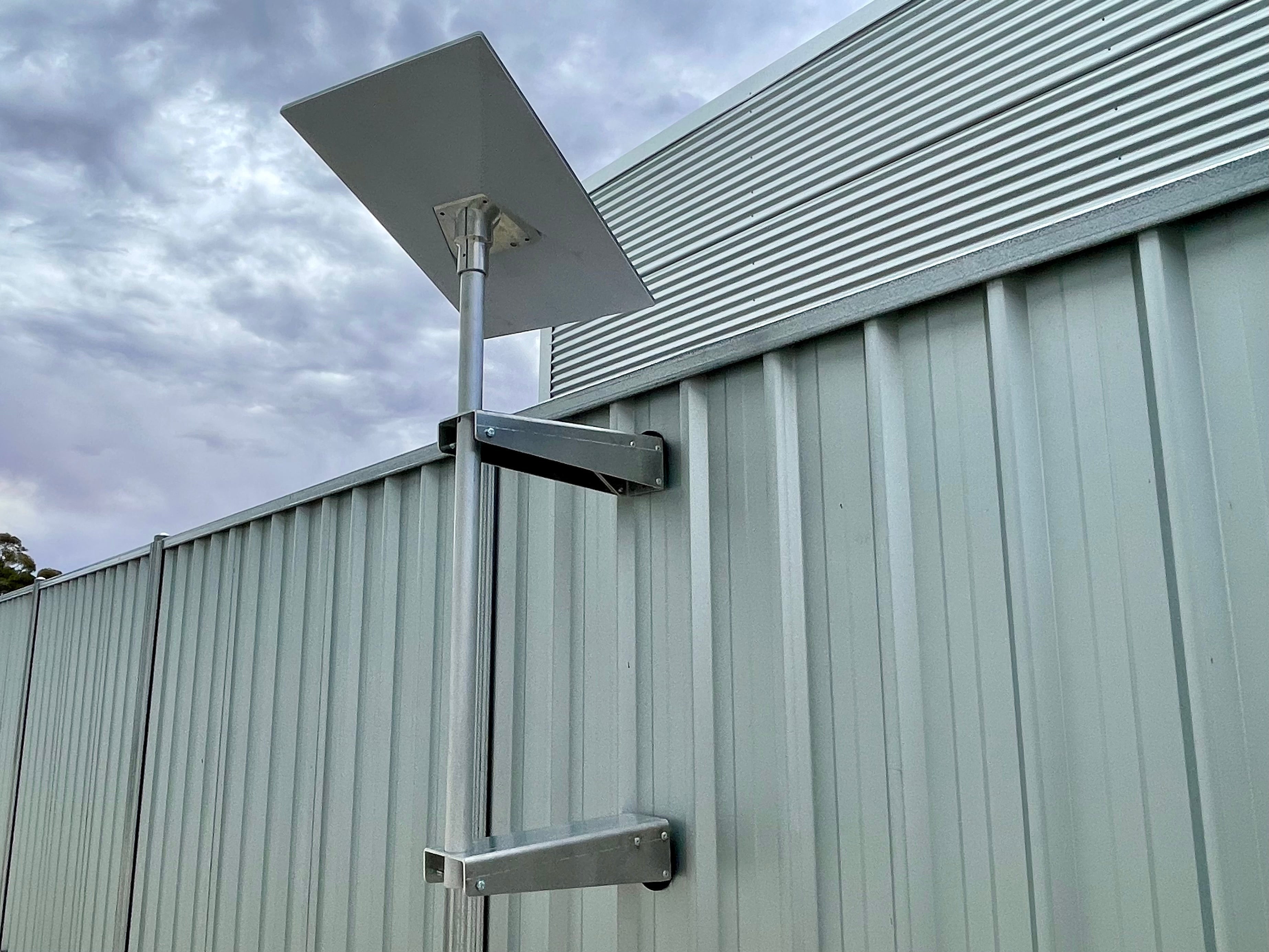 Starlink Atco / Demountable / Site Hut Wall Mount - Gen 3 SpaceTek