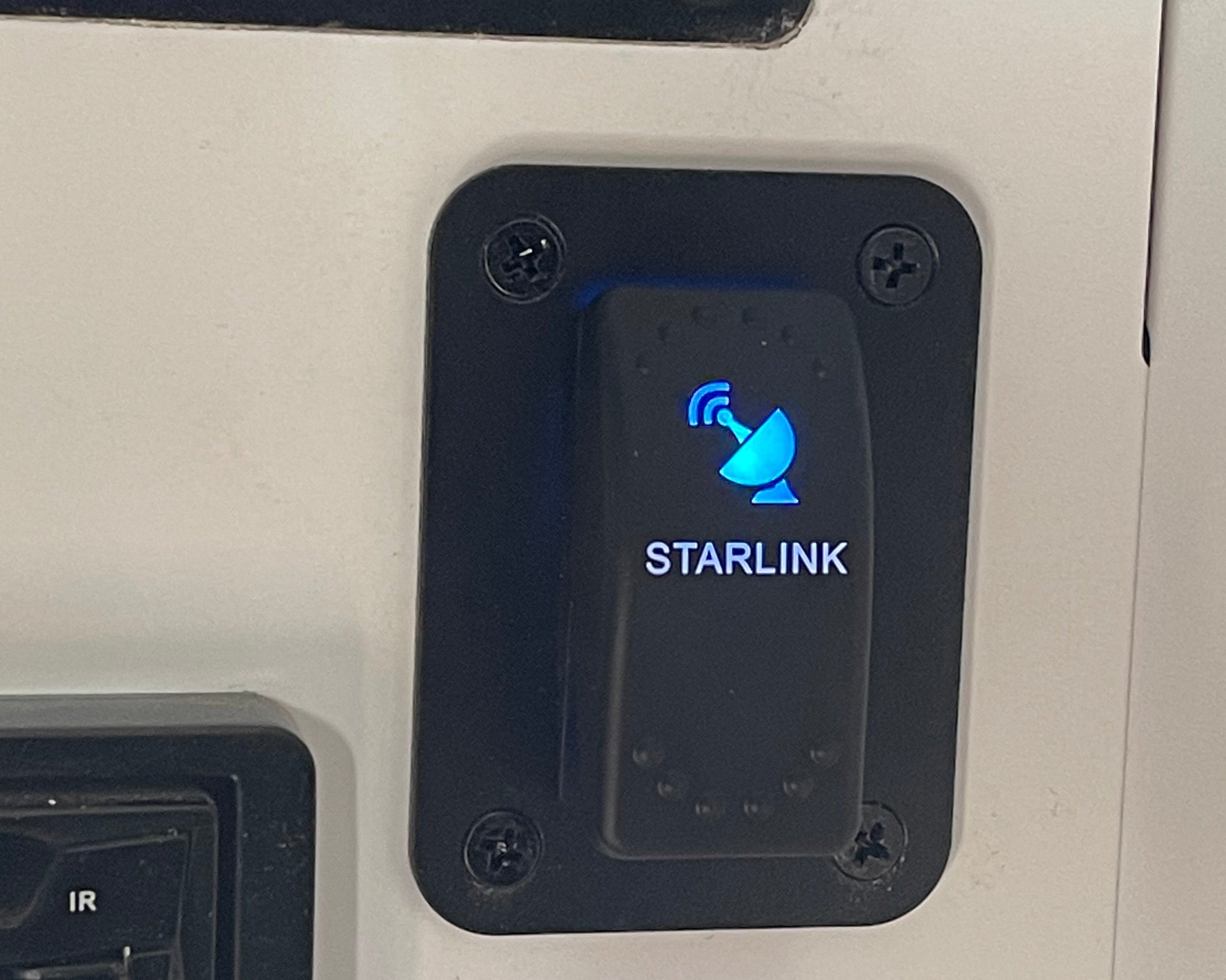 Starlink DC 3-Pole Rocker Switch – Blue LED with Mounting Plate Options (12V 20A / 24V 10A)
