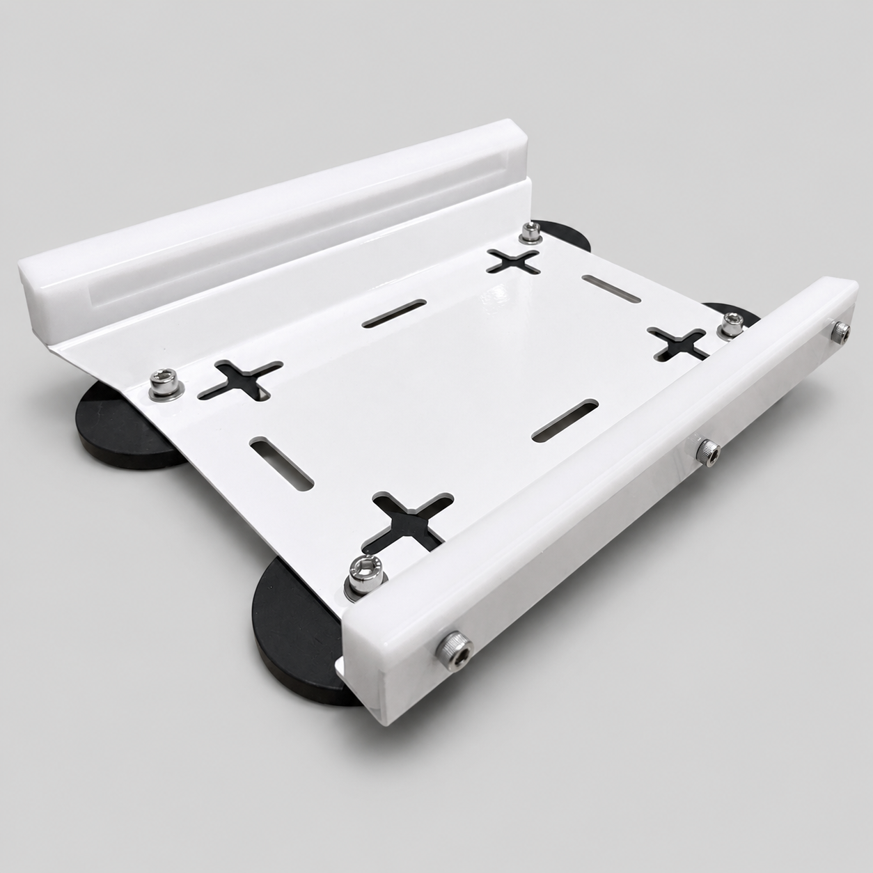 Spacetek Starlink Basic In Motion Vehicle Mount side view in white without the starlink