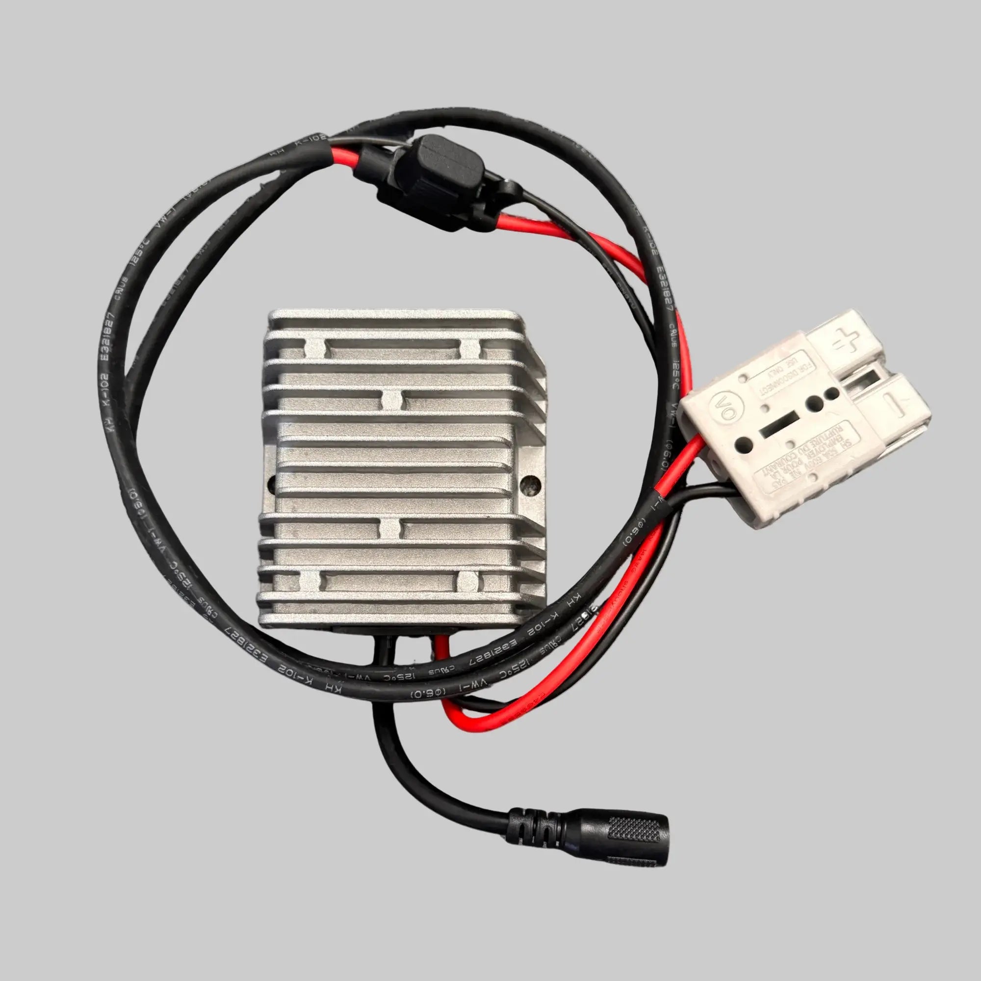 Front view of DC voltage booster with Anderson plug and aluminium heatsink for Starlink Mini power systems