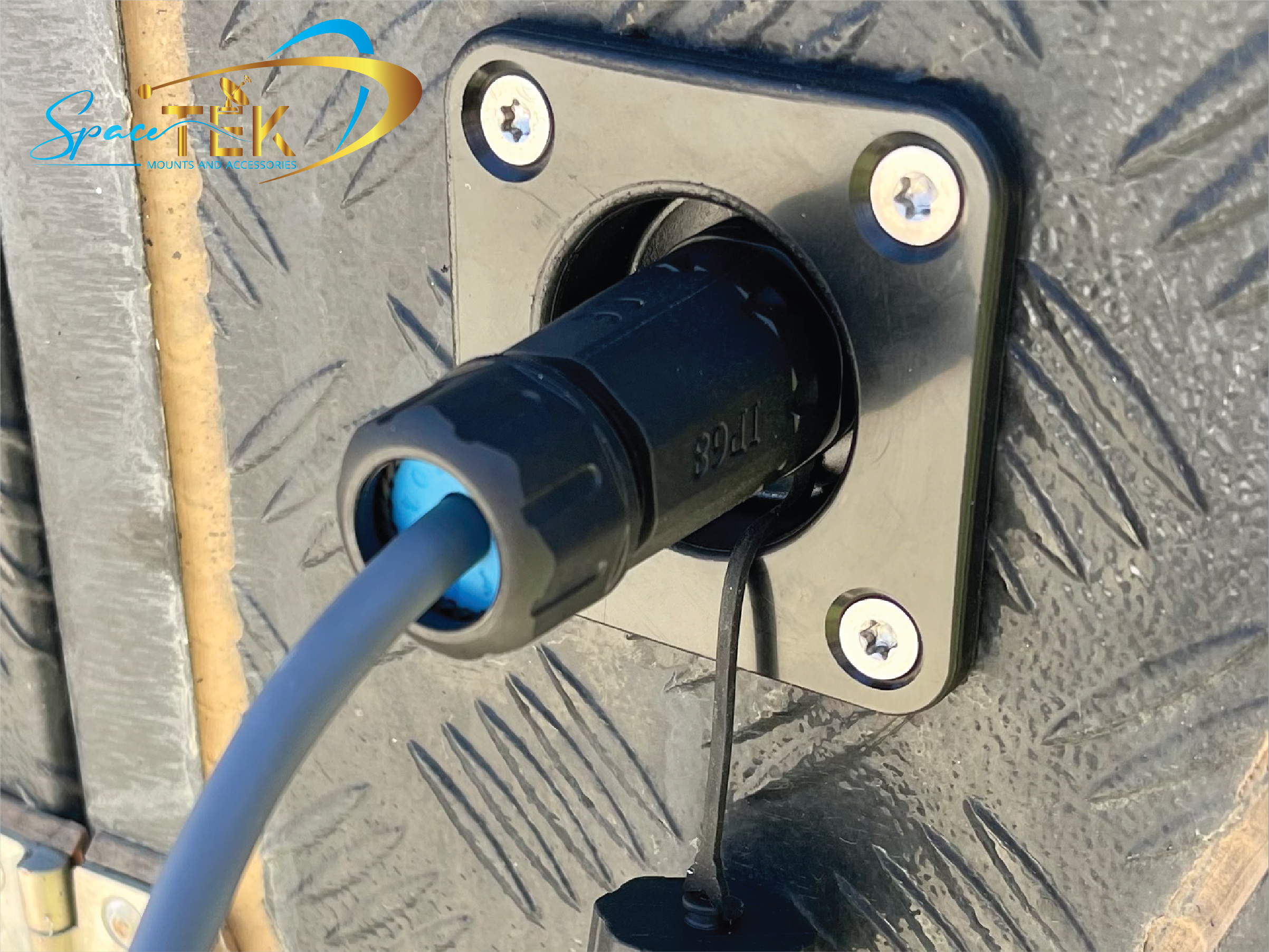 Caravan RV - RJ45 Recessed Data Socket for Starlink With Backing Plate