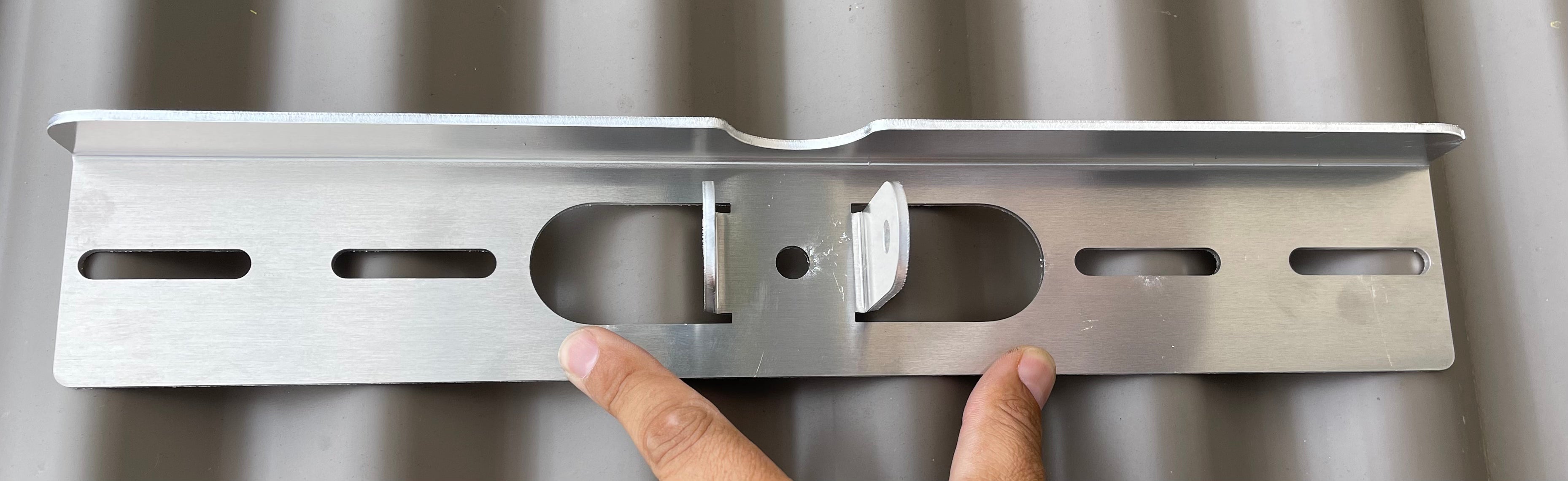 Heavy Duty Base Plate (400mm) - With M8 Nut & Bolt