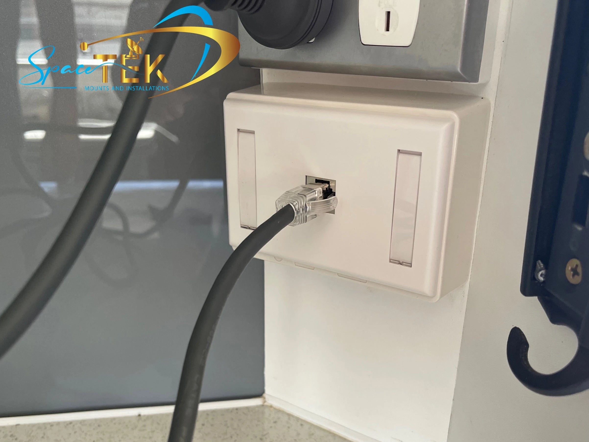 Indoor Wall RJ45 Data Socket SpaceTek