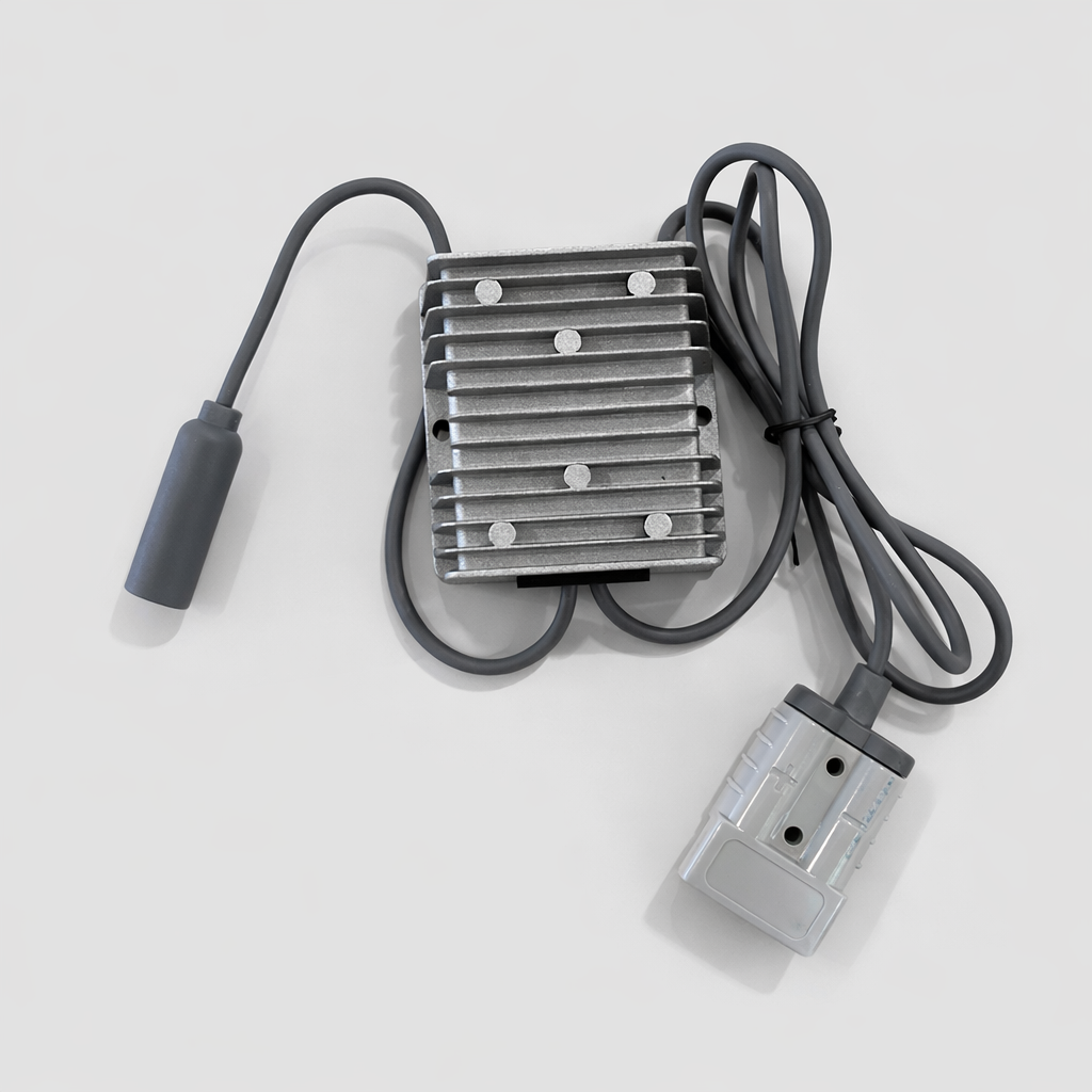 Rear heatsink view of the Spacetek Starlink Mini DC Regulator Booster, showing the aluminium cooling fins and integrated wiring with connector. Engineered for efficient heat dissipation and stable 35V output for Starlink Mini in mobile and off-grid power setups