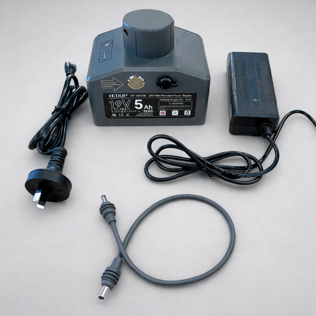 Portable 5Ah battery kit for Starlink Mini including charger, AC power cable and DC connection cable
